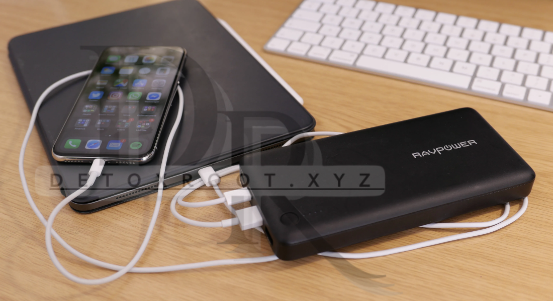 Compact Power Bank (2)